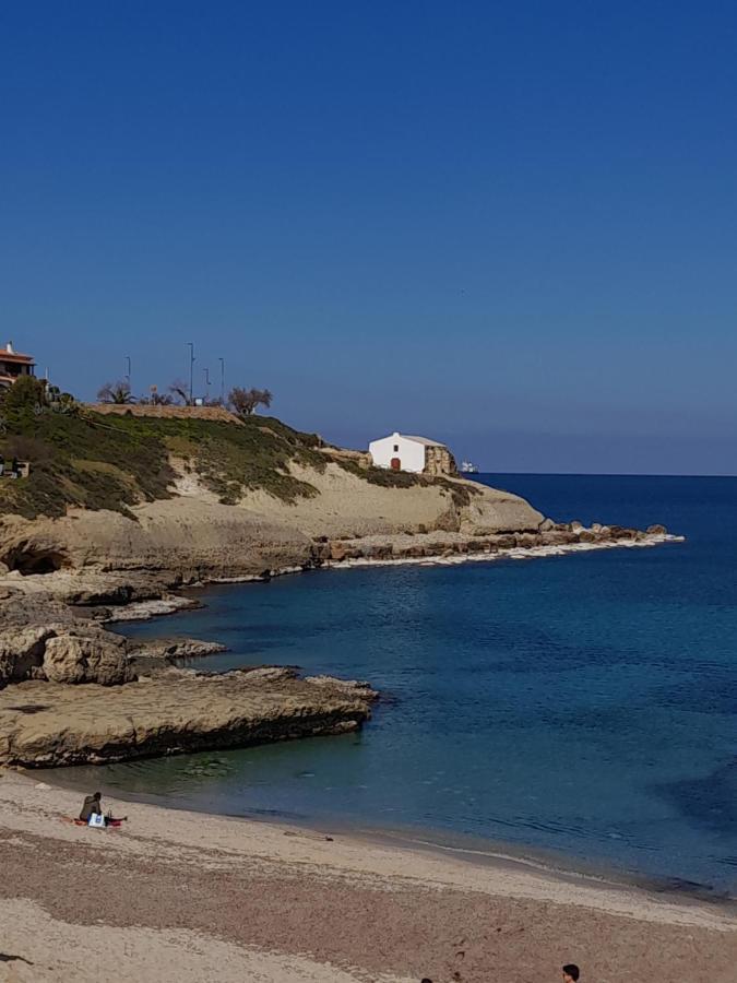 Il Posto Nascosto Bed & Breakfast Porto Torres Bagian luar foto